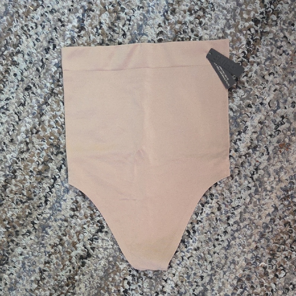 SKIMS NWT High-Waisted Shapewear in Nude